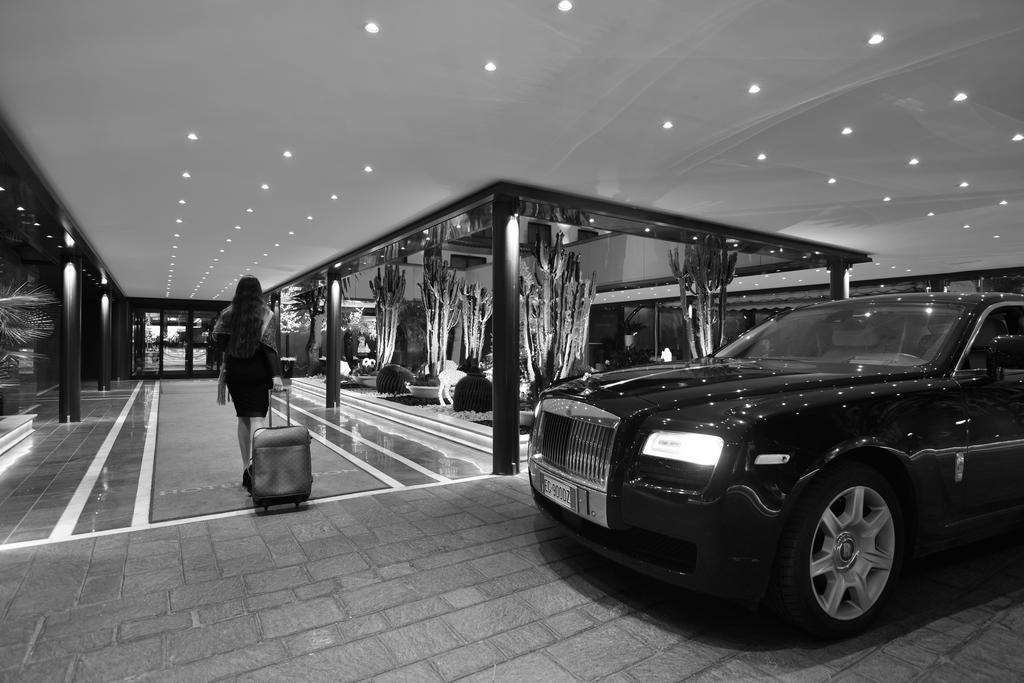 Ariston Hotel